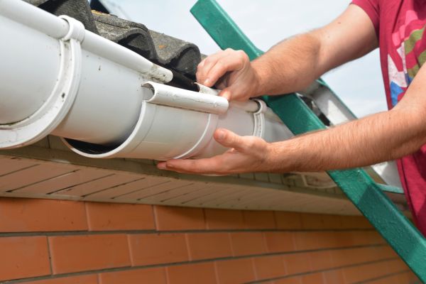 Cost of Large Gutter Repair in Daytona Beach