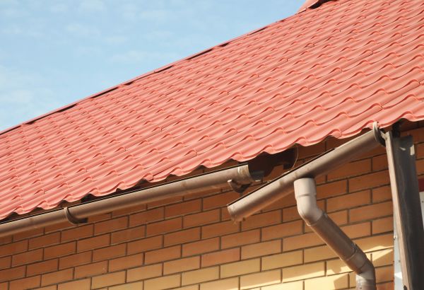 Cost of Loose Gutter Repair in Daytona Beach